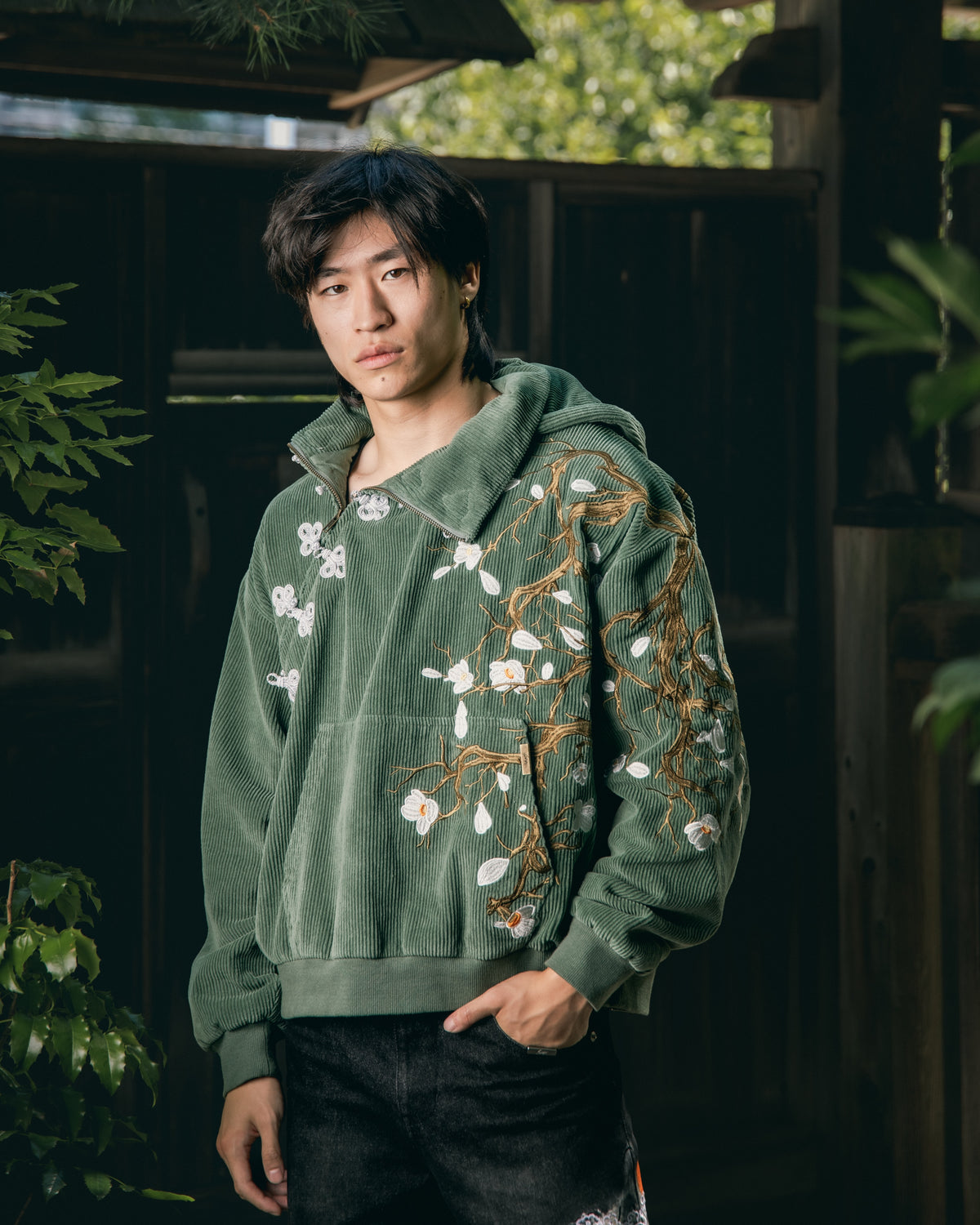 Magnolia Graphic Hoodie