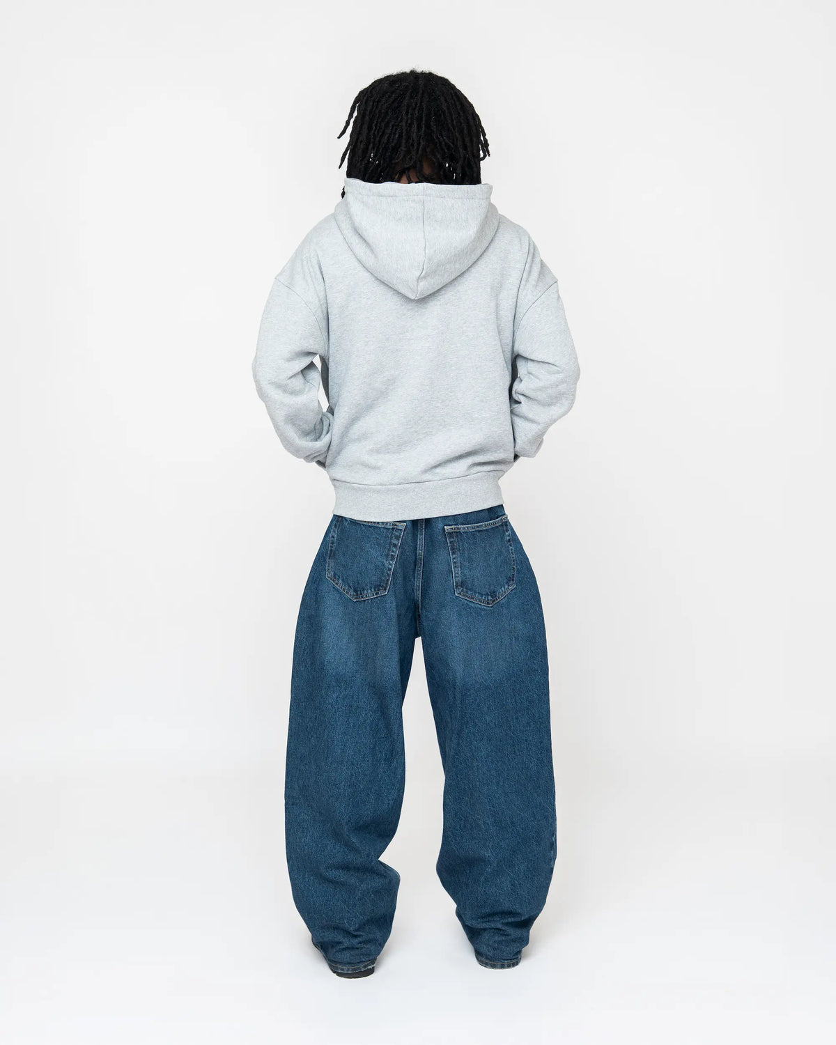 CURVED ZIPPER HOODIE