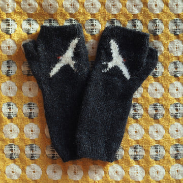 Tiny Garden Gloves